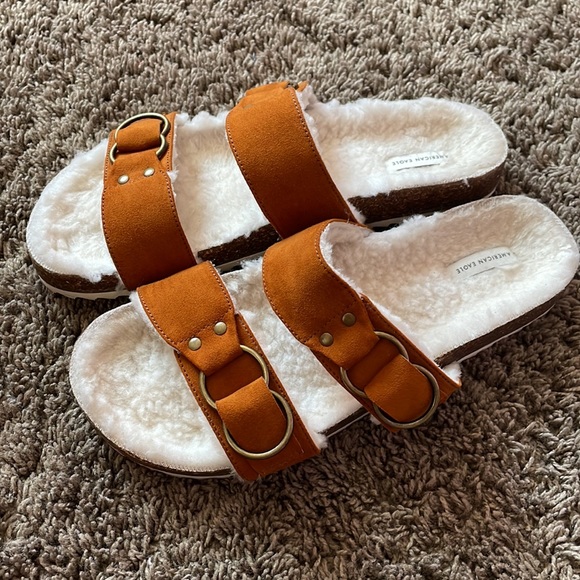 American Eagle sandals - Picture 4 of 7